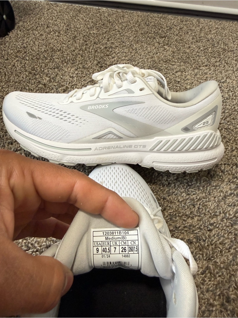 Brooks adranaline 23 All-White Running Shoes - Picture 7 of 7
